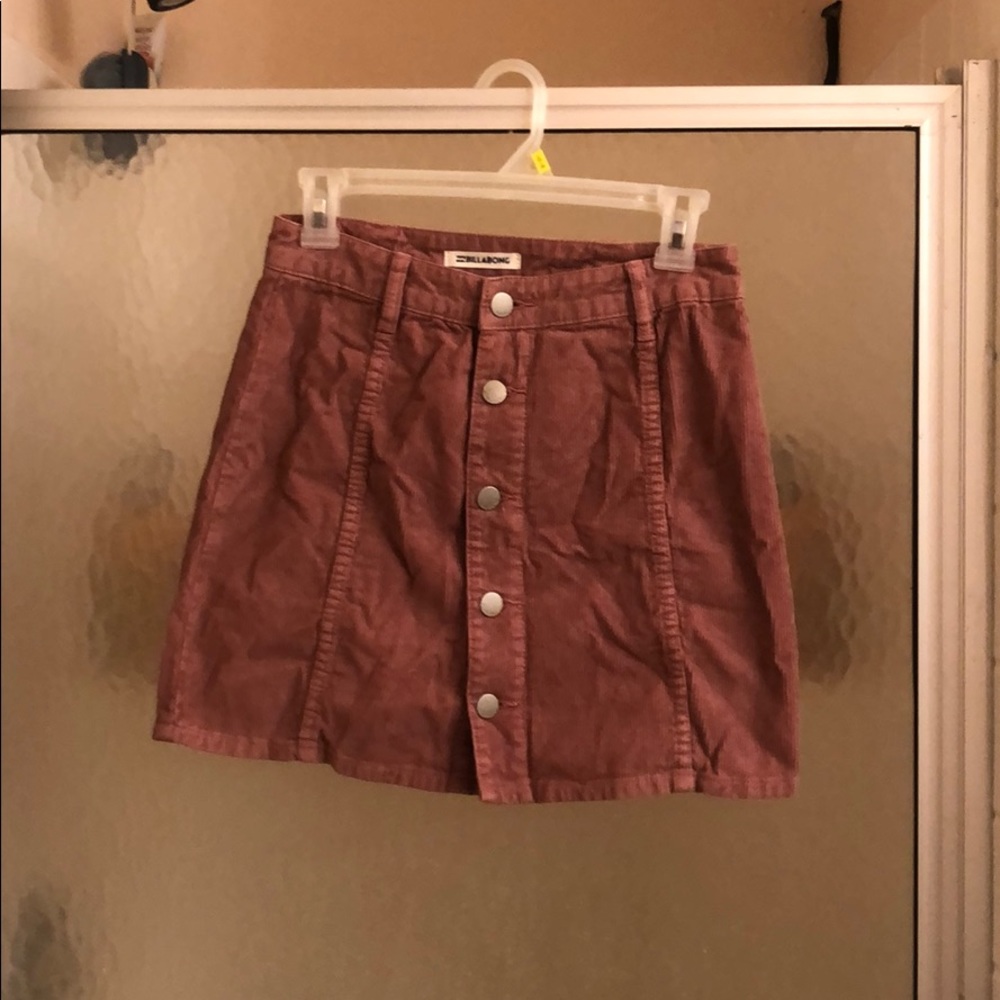 Billabong front button skirt size 27